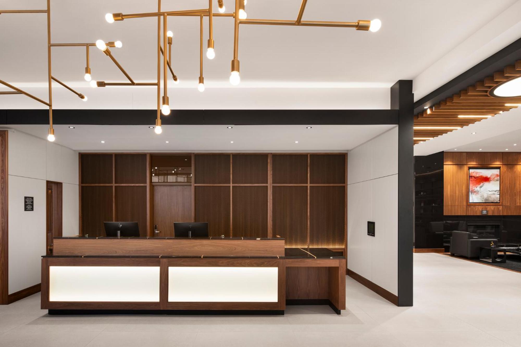 Ac Hotel By Marriott Ottawa Downtown Екстериор снимка