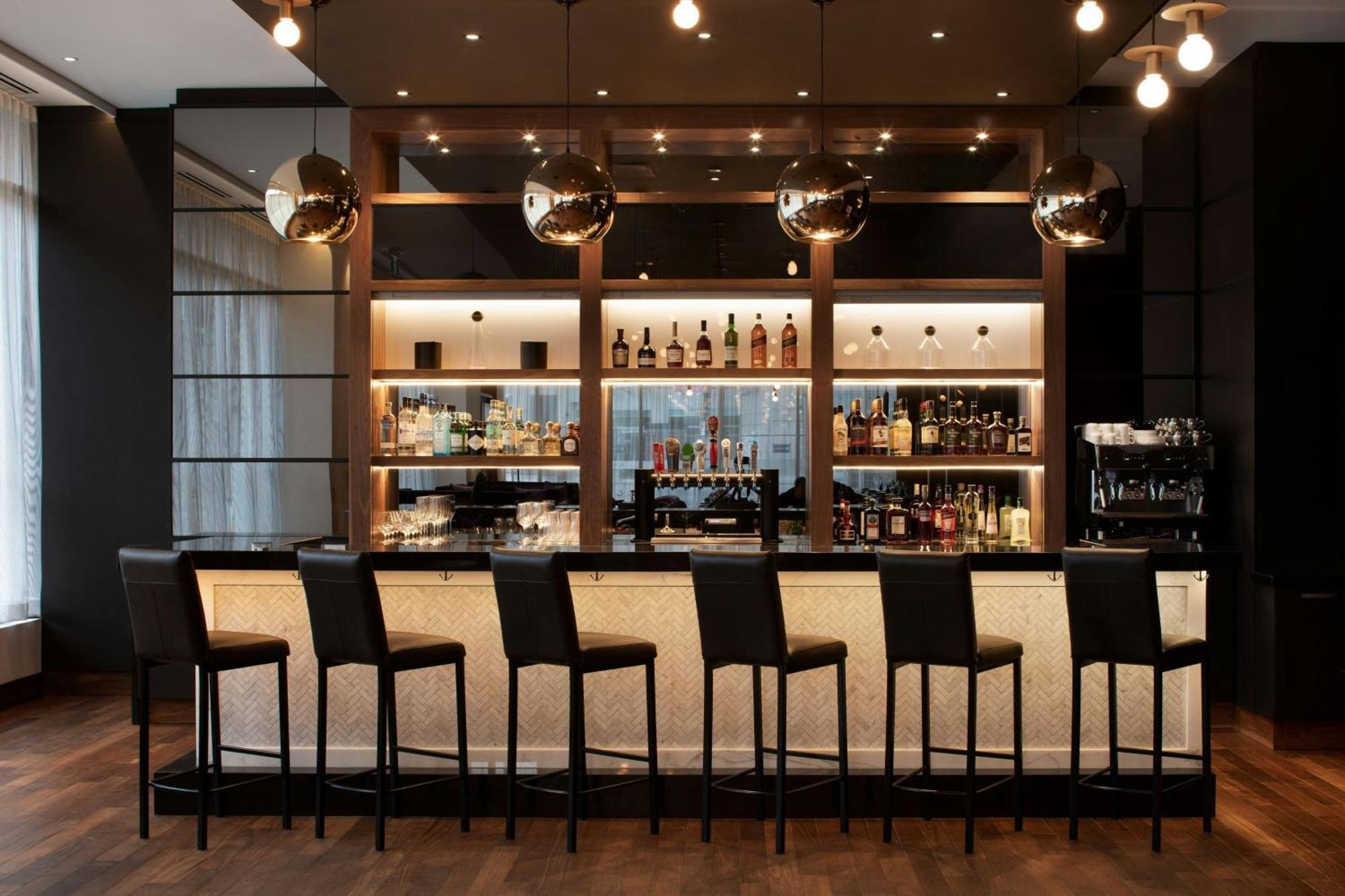 Ac Hotel By Marriott Ottawa Downtown Екстериор снимка