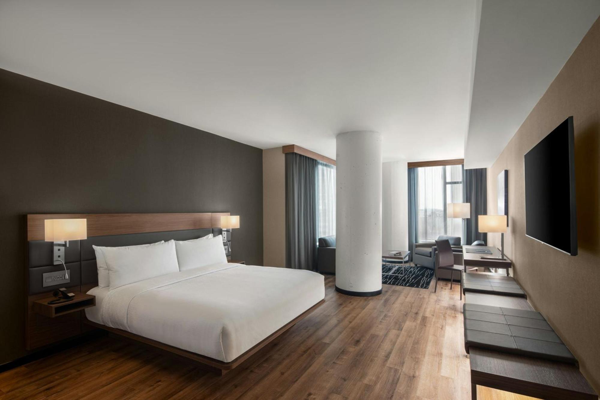 Ac Hotel By Marriott Ottawa Downtown Екстериор снимка